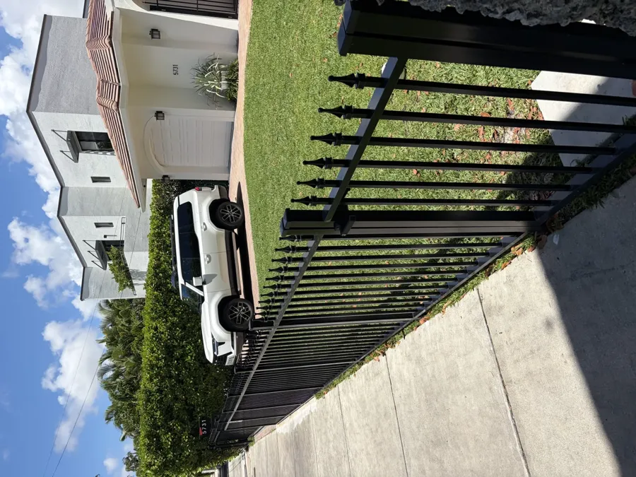 Aluminum Picket Fence